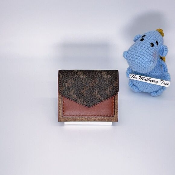 Coach C3160 Wyn With Horse And Carriage Print Zip Coin Purse Small Card Wallet - Picture 1 of 8